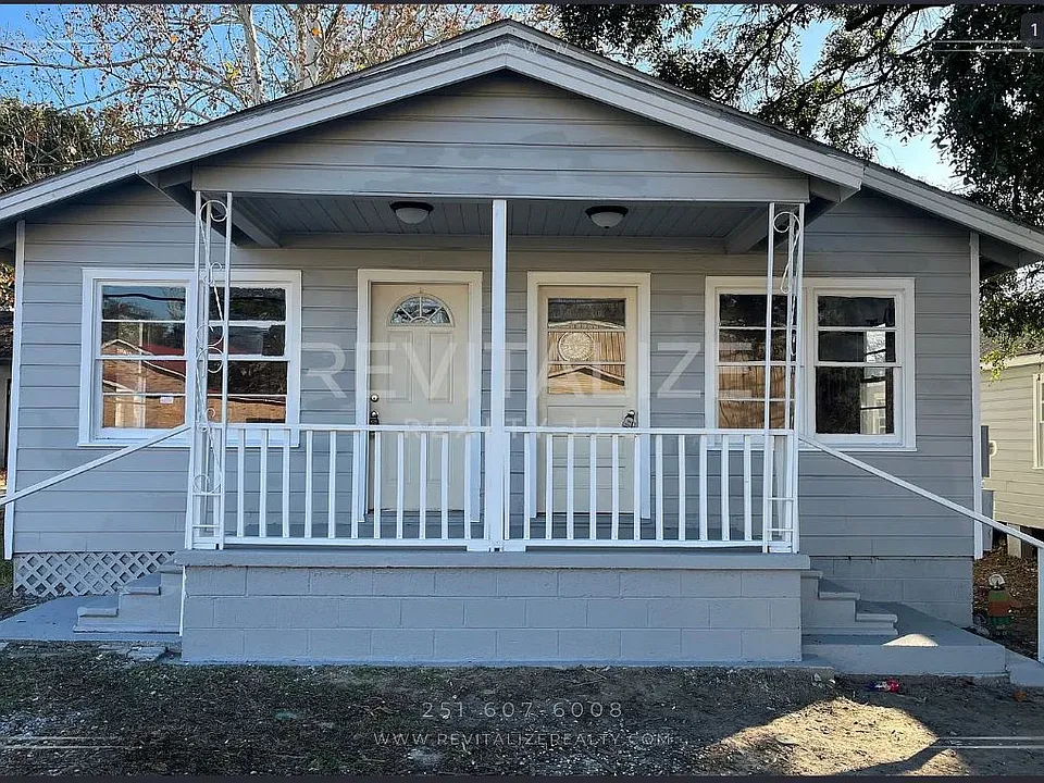 464 Bay Shore Ave