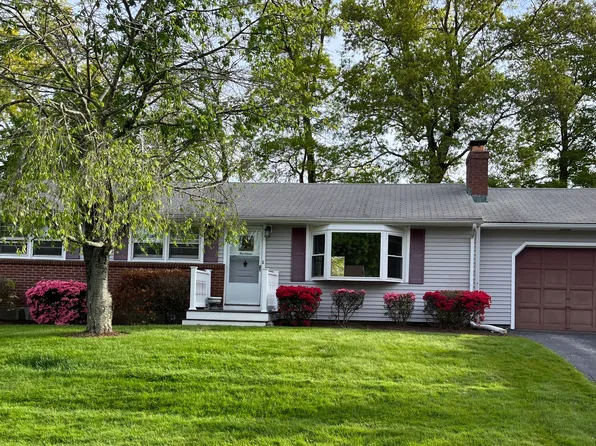 14 Cherrywood Drive, Milford, CT 06461