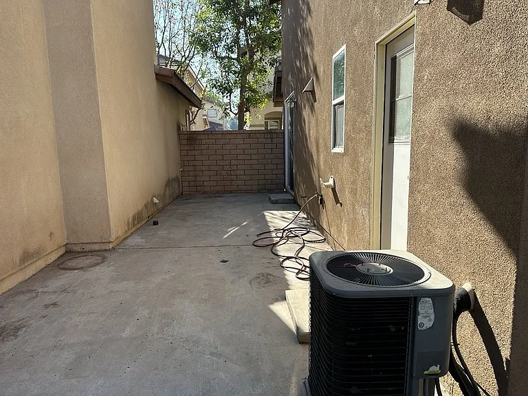 9782 Winterberry Dr — Photo 14