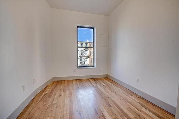 2nd image of 183 Hart St #2F