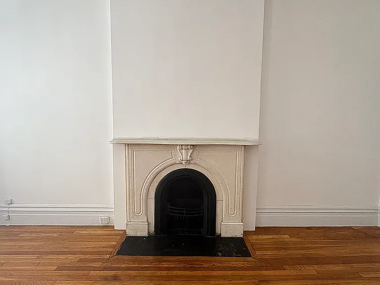 42 W 56th St #3A — Photo 5