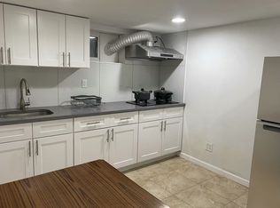 210-10 53rd Ave, Oakland Gardens, NY 11364