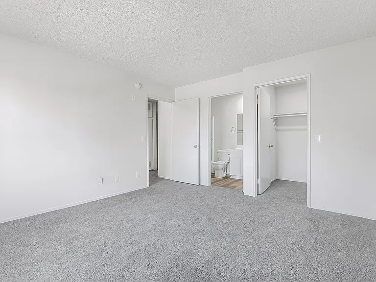 Berendo Apartments — Photo 11
