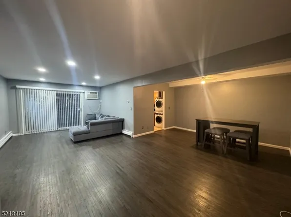 749 N Broad St #101, Elizabeth City, NJ 07208