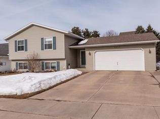 2317 58th St NW, Rochester, MN 55901