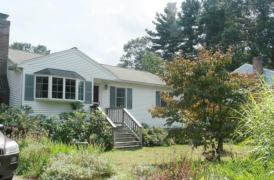 1st image of 41 Lake Warren Dr