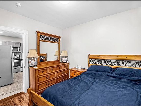 2nd image of 30 Cato Ave #1