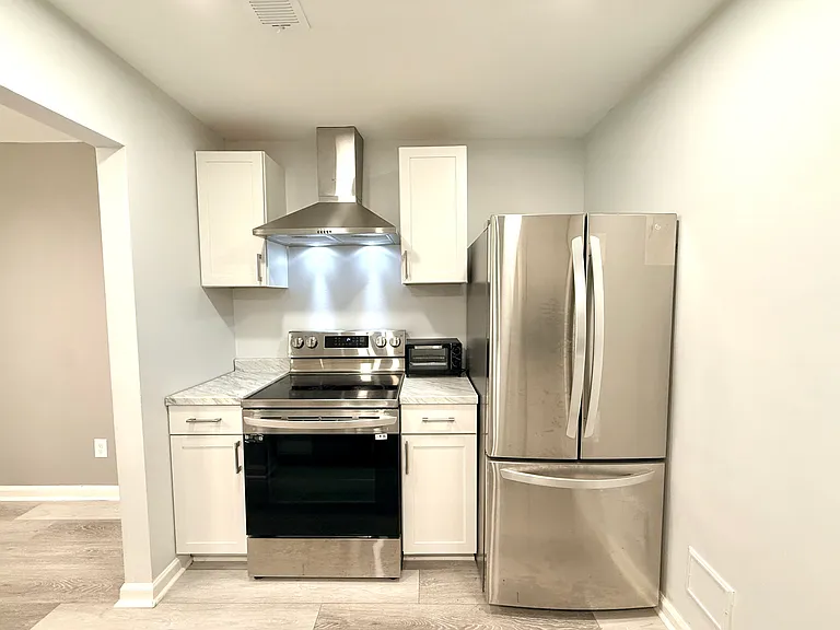 3079 Colonial Way #K — Photo 8