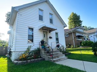 905 Clement St, Joliet, IL 60435