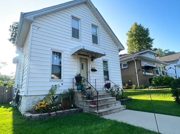905 Clement St, Joliet, IL 60435