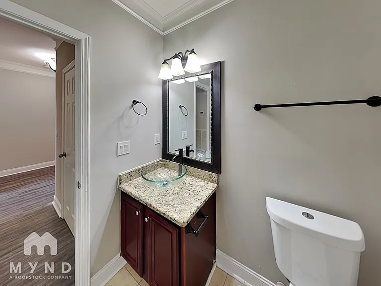 216 Allegrini Dr — Photo 35