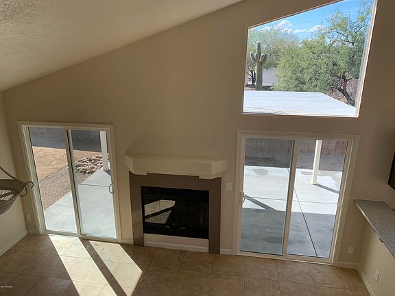 3rd image of 9249 N Monmouth Ct