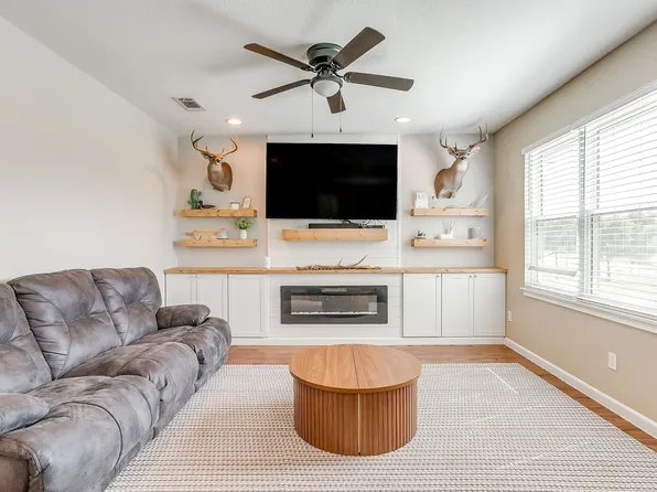 4435 S Fm 113, Millsap, TX 76066