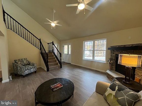 5th image of 5 Tioga Dr