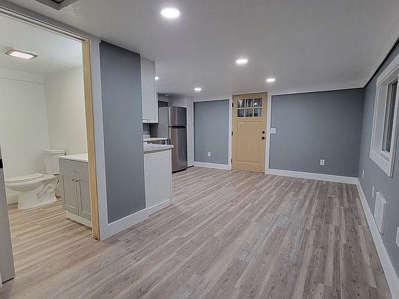 3rd image of 4635 Satter Dr NE #B
