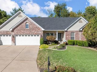 1520 Hunters Meadow Dr, O'Fallon, MO 63366