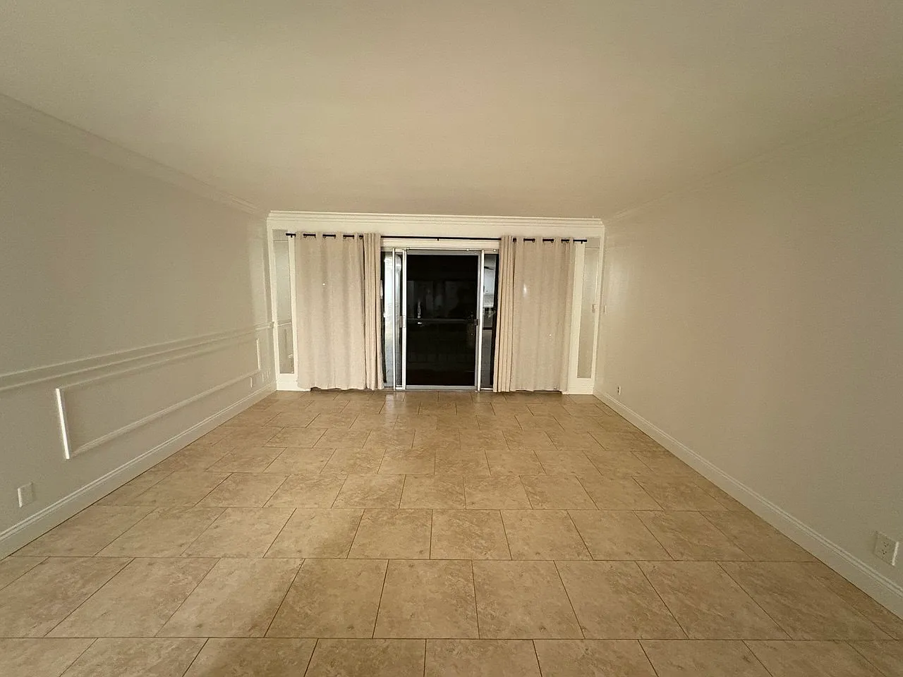 1 bed, 903 sqft, $2,700 — Photo 4