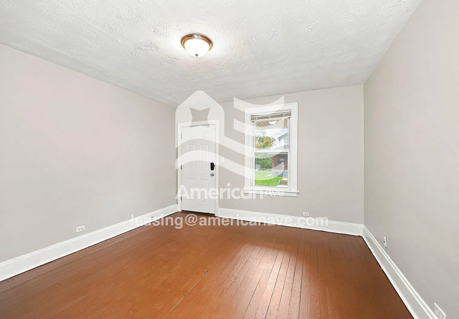 2 bed, 1.0 bath, 1188 sqft, $1,247 — Photo 3