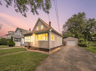 611 Edgewood St, Jackson, MI