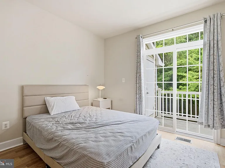 13624 Dover Cliffs Pl — Photo 22