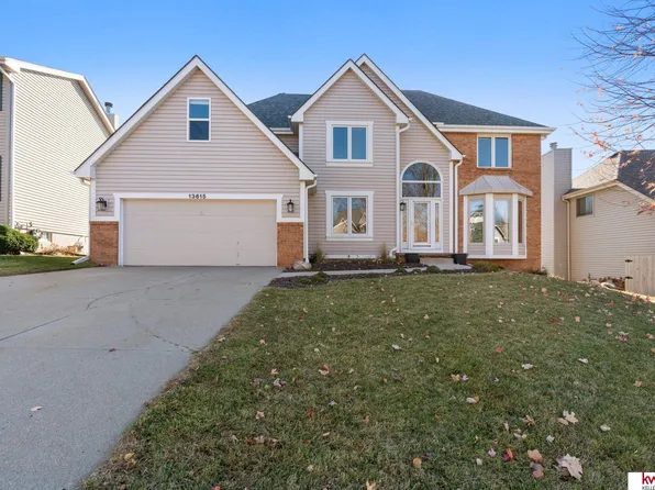 13615 Hillsborough Dr, Omaha, NE 68164
