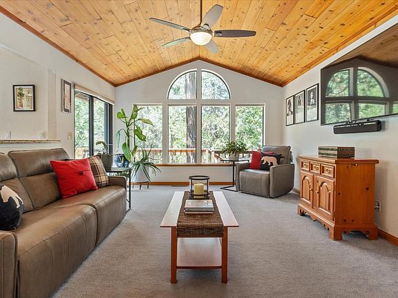 5th image of 1554 Vine Maple Dr