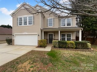 1913 Leesburg Dr, Clover, SC 29710