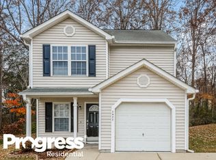 2822 Filbert St, Raleigh, NC 27610