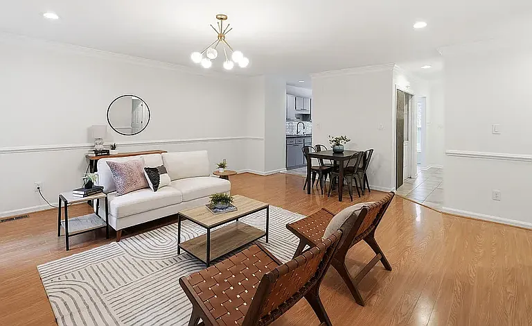 101 Thomas Ln #B1 — Photo 13