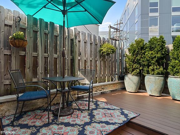 3rd image of 2319 N Milwaukee Ave APT 2