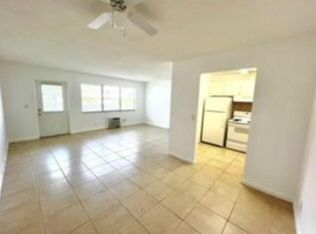 128 W Canterbury Dr #F, West Palm Beach, FL 33407