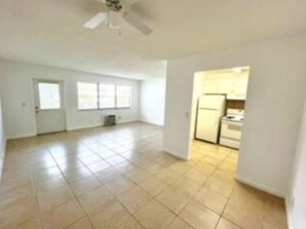 128 W Canterbury Dr #F