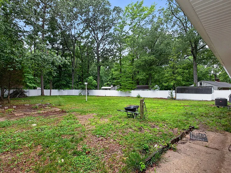 21465 Indian Bridge Rd — Photo 17