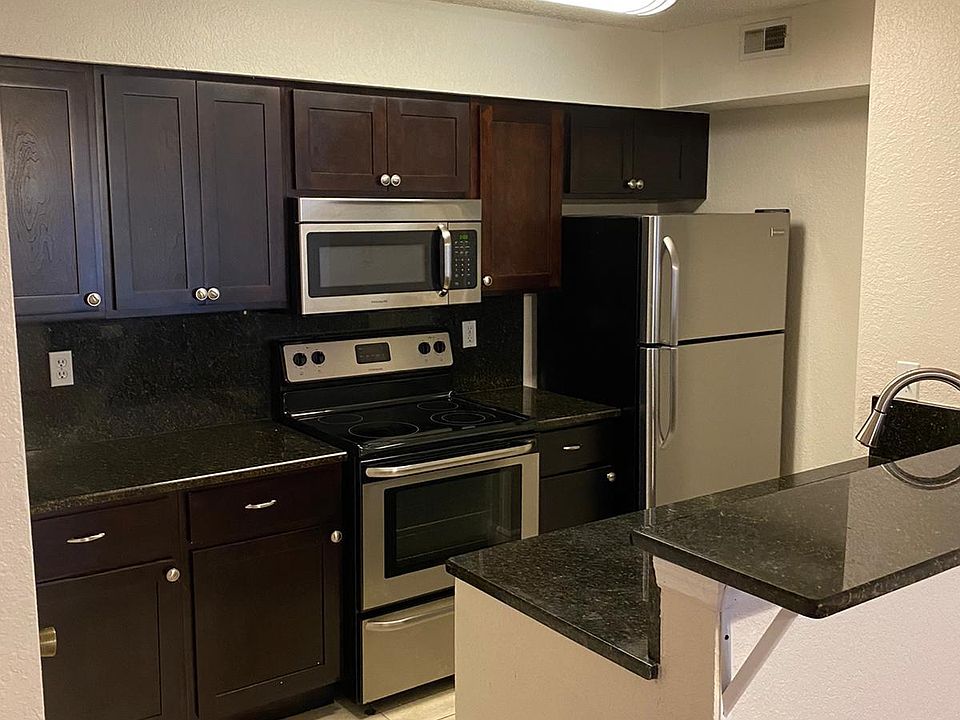 1st image of 5028 Park Central Dr APT 2113