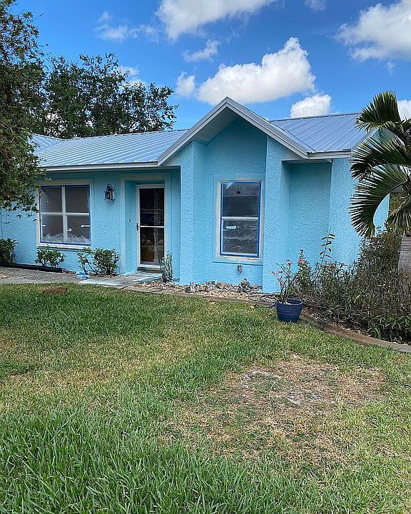 1st image of 4541 SW Cacao St