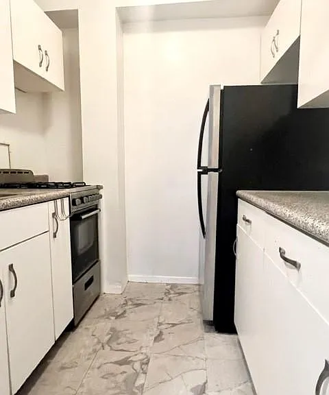325 Main St #1B — Photo 10