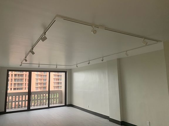 2nd image of 90 Edgewater Dr APT 606
