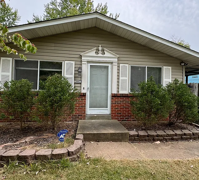 1504 Redman Blvd — Photo 7