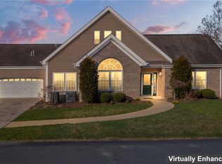 1056 E Waterford Ct, Canonsburg, PA