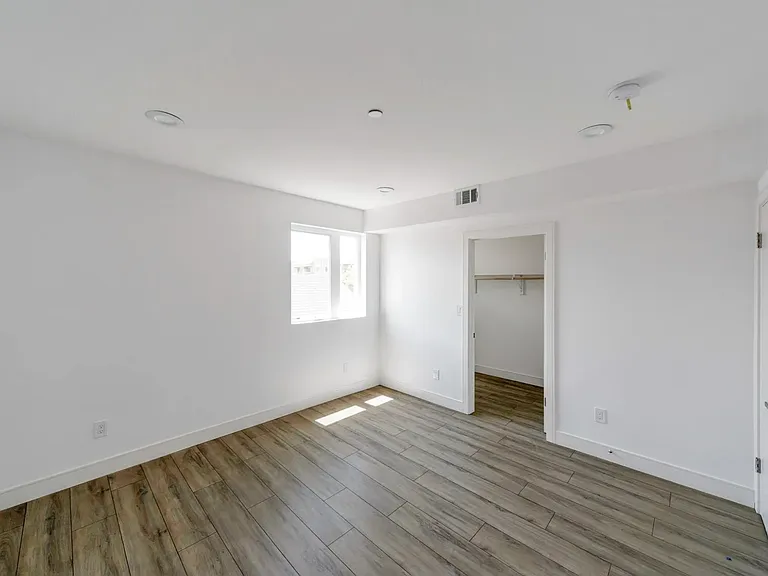 2414 S West View St #2416.5 — Photo 10