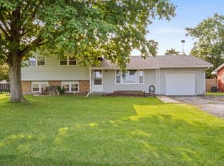 507 S East St, Hudson, IL 61748