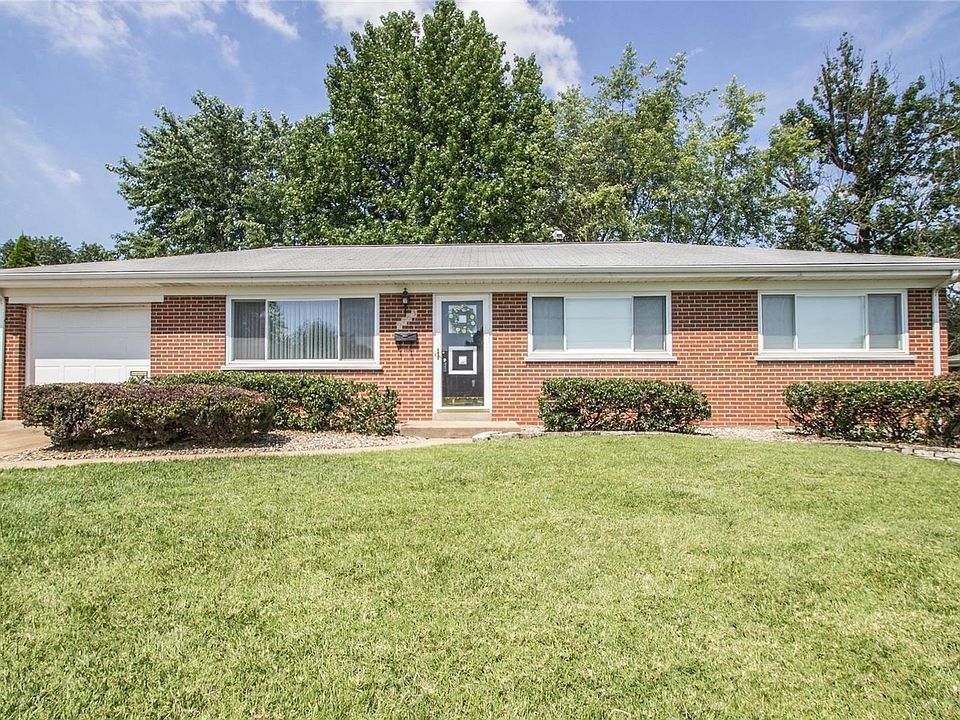 Welcome home to your beautiful brick Ranch home!