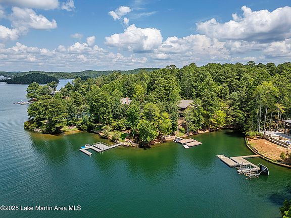 3rd image of 89 Cedar Rdg