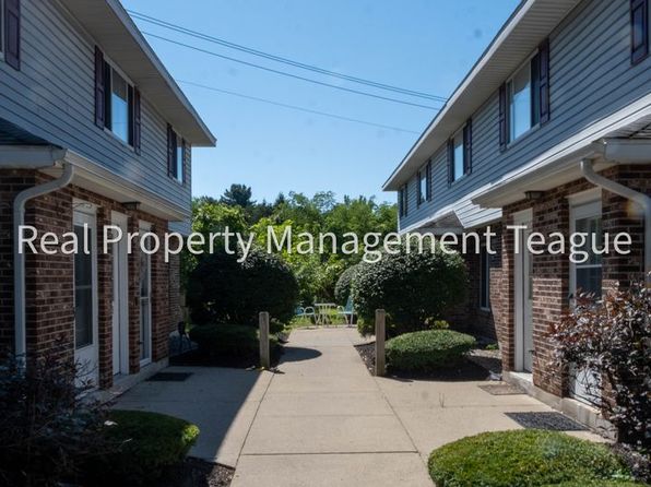 32 Pine Ln APT 3