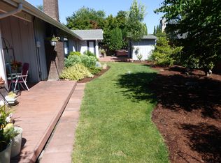 2310 Rocky Ln, Eugene, OR 97401