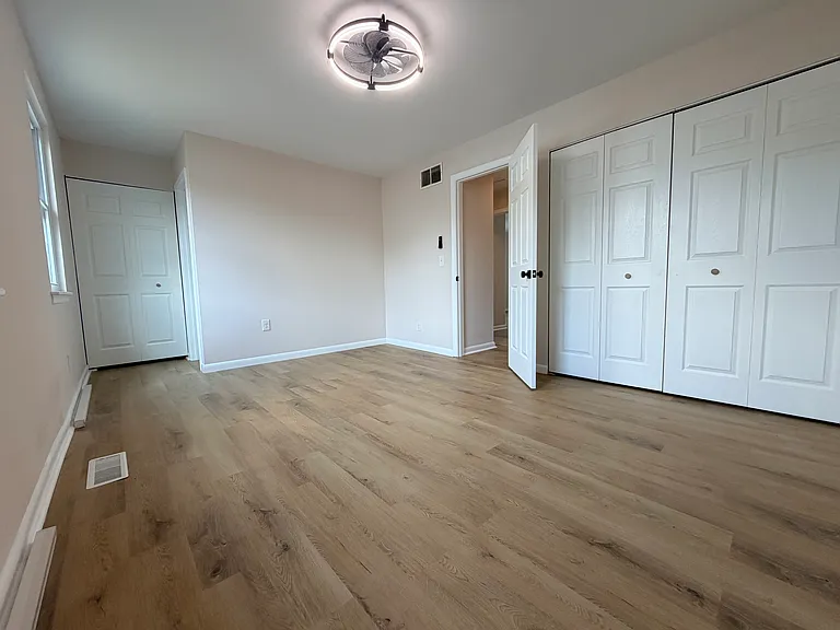 3060 Blackstone Ct — Photo 12