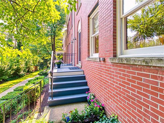 3rd image of 1119 Delaware Ave #5
