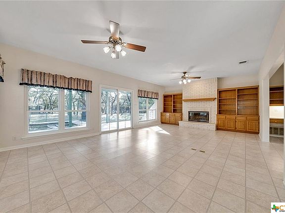 2nd image of 5218 Meadow Lark Dr
