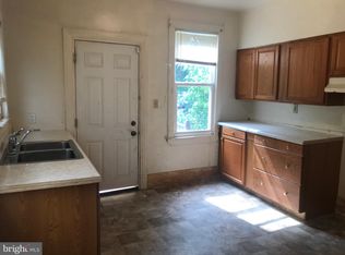 30 Walnut St, Salem, NJ 08079