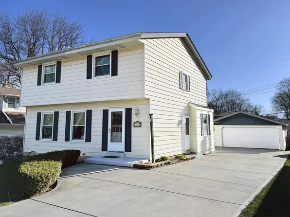 736 N 114th STREET, Wauwatosa, WI 53226